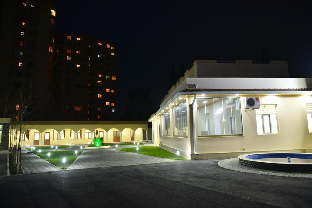 Planet Inn Hotel Baku Exterior photo